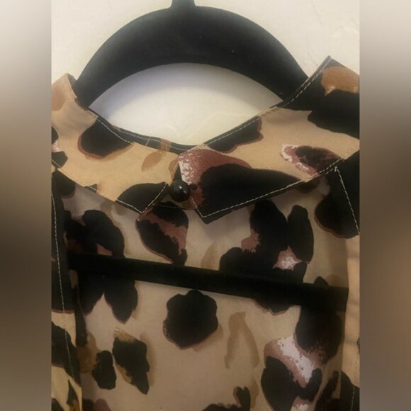 ‼️Leopard print top‼️ - Picture 6 of 10